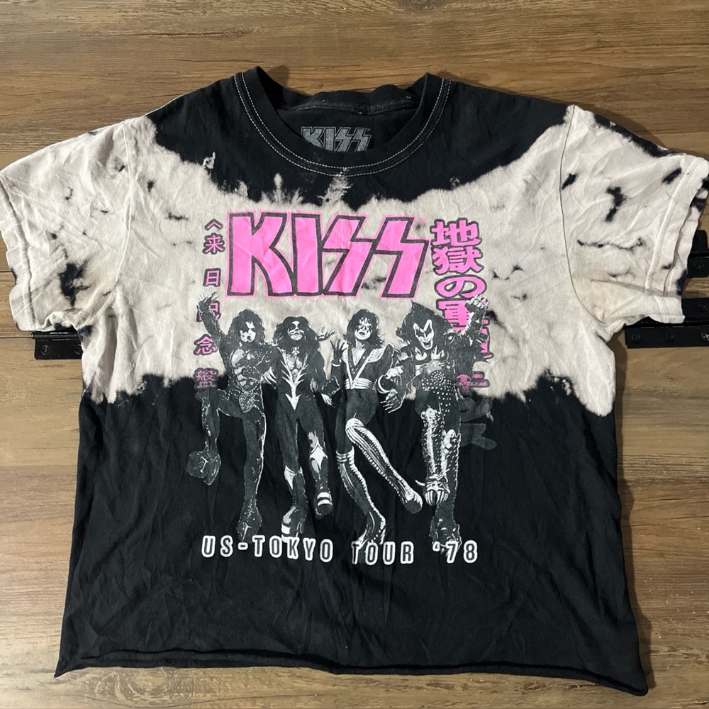 Kiss U.S.-Tokyo Tour ‘78 Cropped T-Shirt Size Small